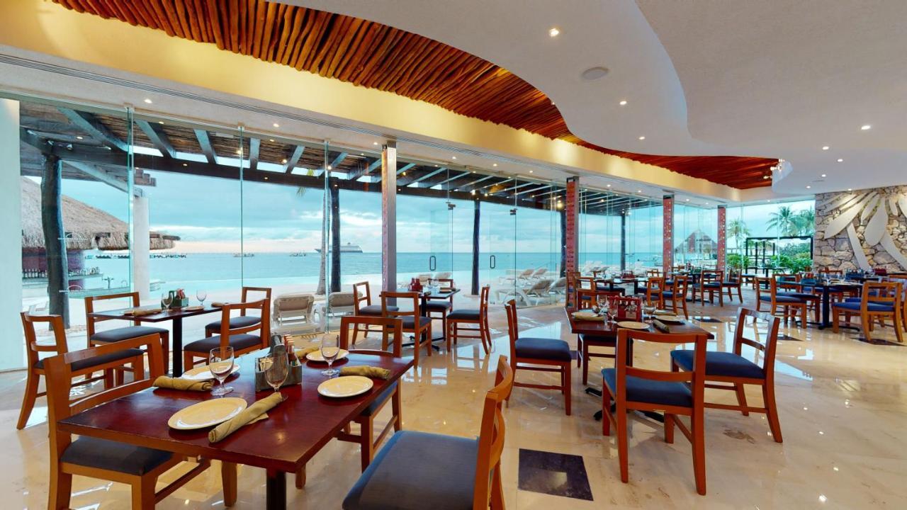 แกรนด์ พาร์ค รอยัล โกซูเมล ออล อินคลูซีฟ Hotel ภายนอก รูปภาพ Restaurant at the hotel