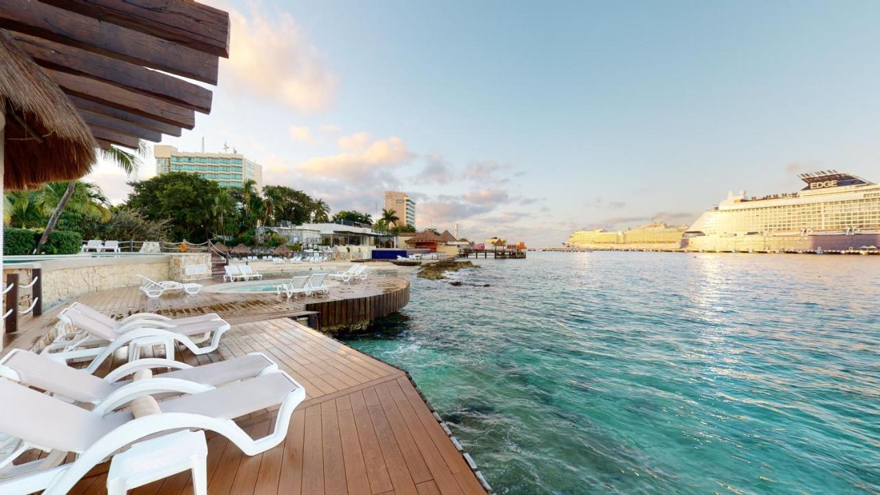 แกรนด์ พาร์ค รอยัล โกซูเมล ออล อินคลูซีฟ Hotel ภายนอก รูปภาพ Cancún