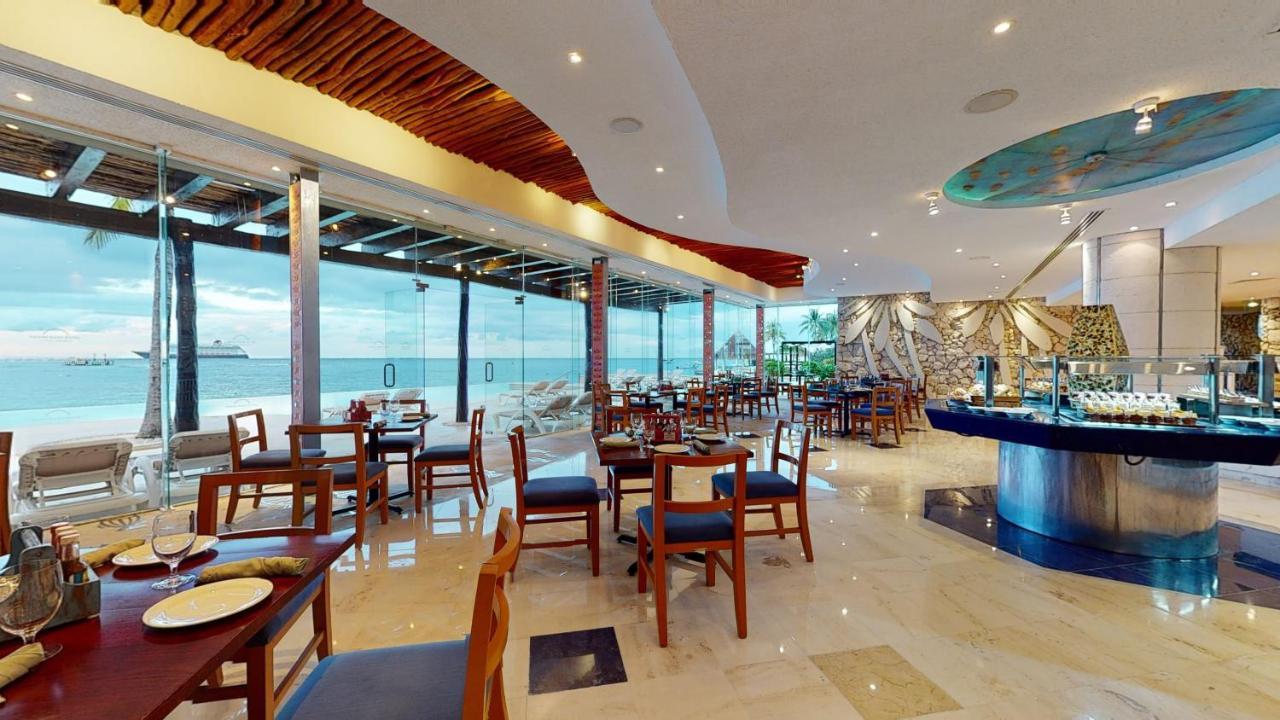 แกรนด์ พาร์ค รอยัล โกซูเมล ออล อินคลูซีฟ Hotel ภายนอก รูปภาพ The buffet at the hotel